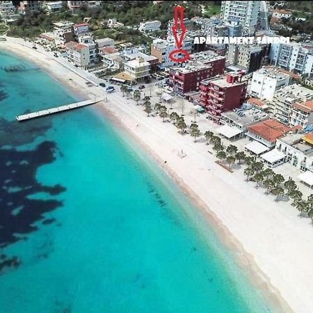 Sandri Apartment Himare Bagian luar foto