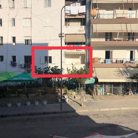 Sandri Apartment Himare Bagian luar foto