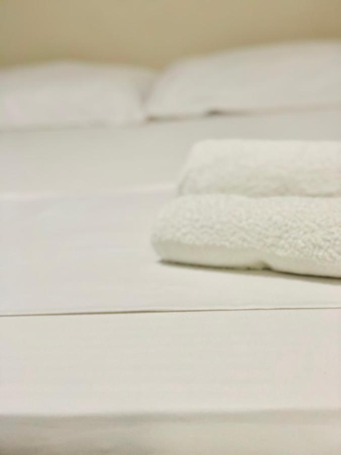 Sandri Apartment Himare Bagian luar foto